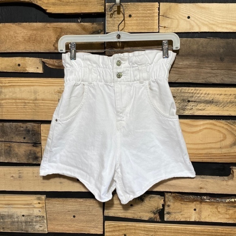 Zara High Waisted Paperbag Waist White Denim Shorts Size 10